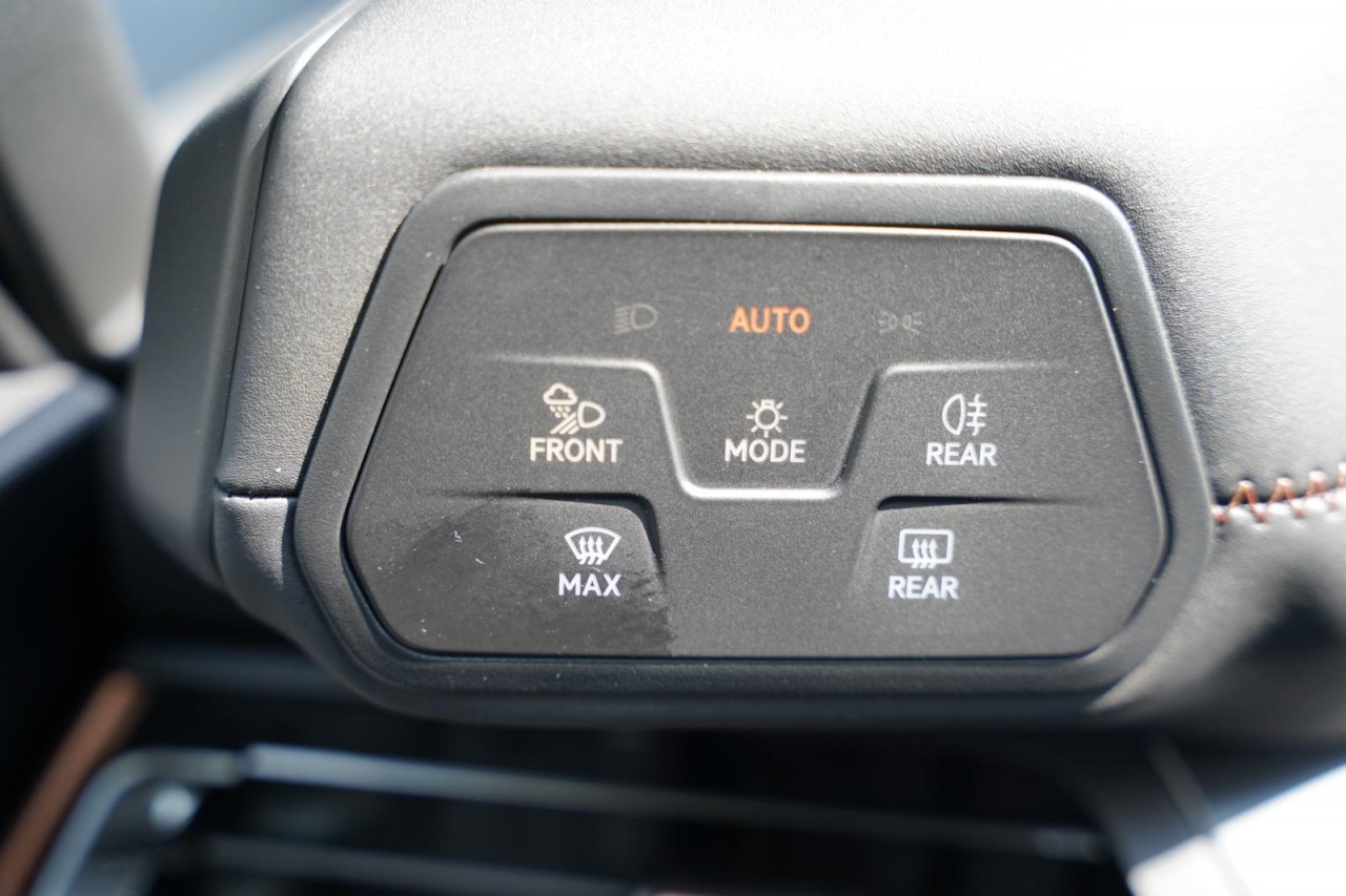 
								Cupra Born 82 kWh Navi VZE Klima SHZ RFK full									
