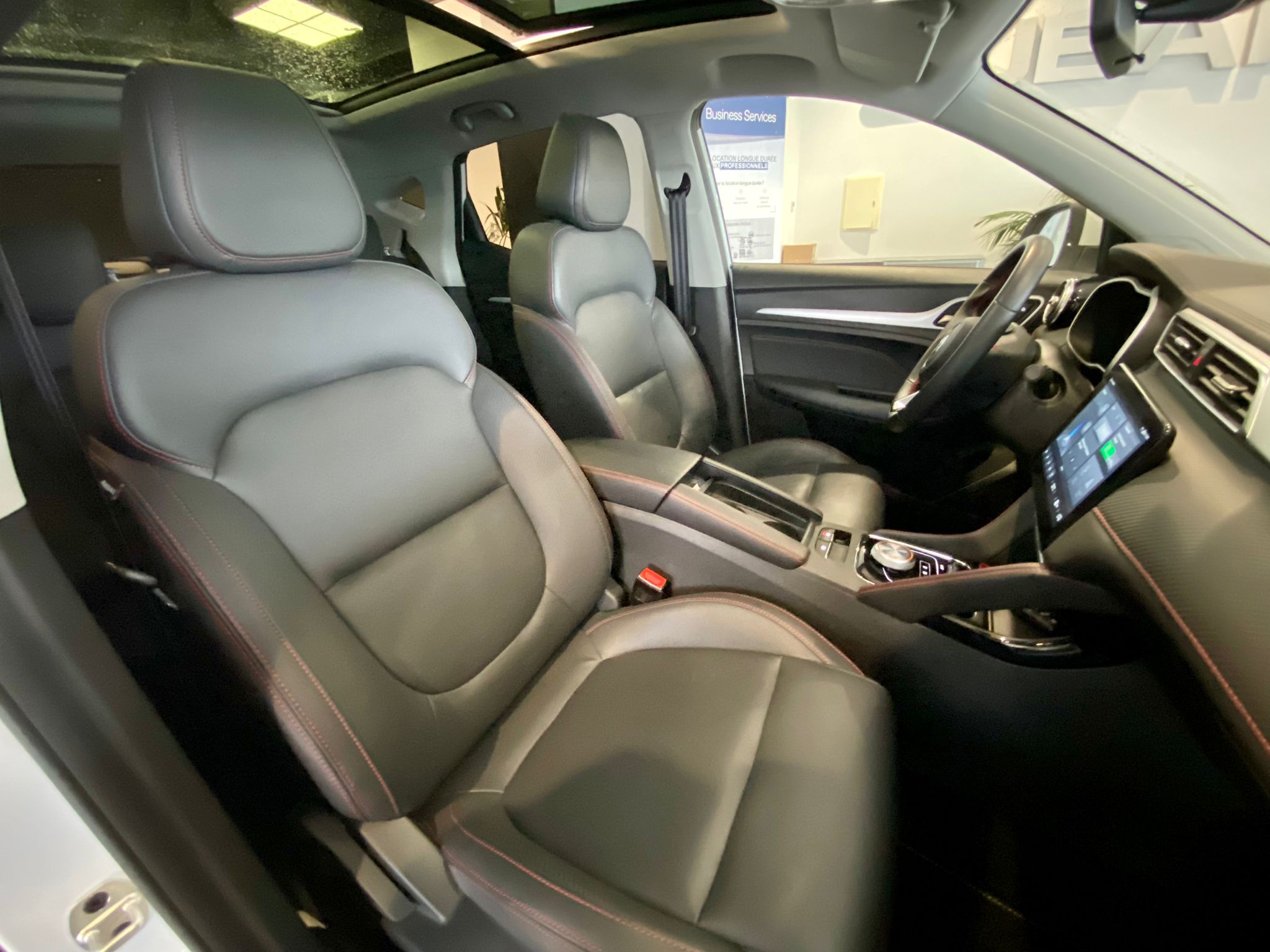 
								MG MG ZS II EV AUTONOMIE ETENDUE 70KWH 115 KW 2WD LUXURY full									