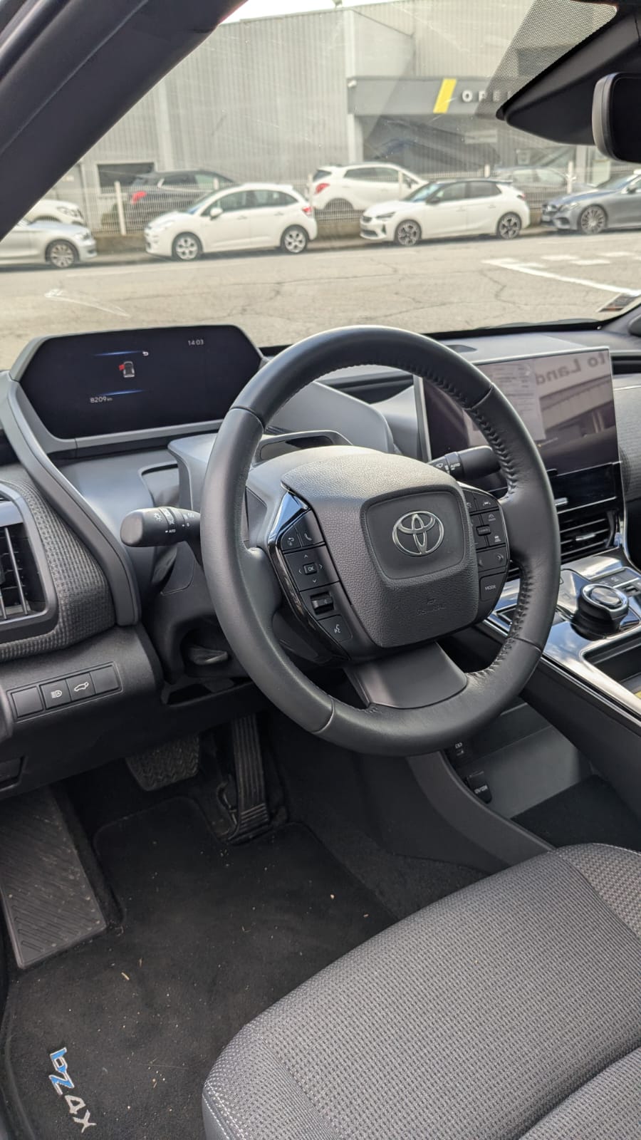 
								TOYOTA BZ4X 7KW AWD ORIGIN EXCLUSIVE 71.4 KWH full									