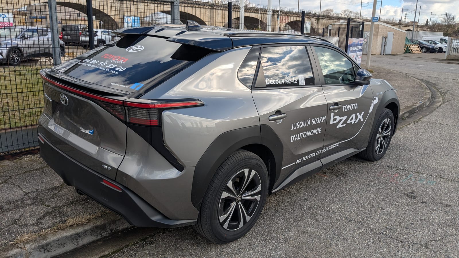 
								TOYOTA BZ4X 7KW AWD ORIGIN EXCLUSIVE 71.4 KWH full									