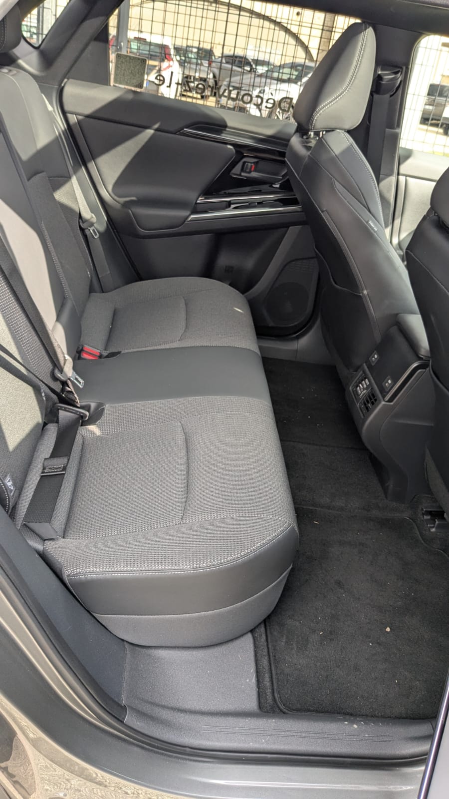 
								TOYOTA BZ4X 7KW AWD ORIGIN EXCLUSIVE 71.4 KWH full									