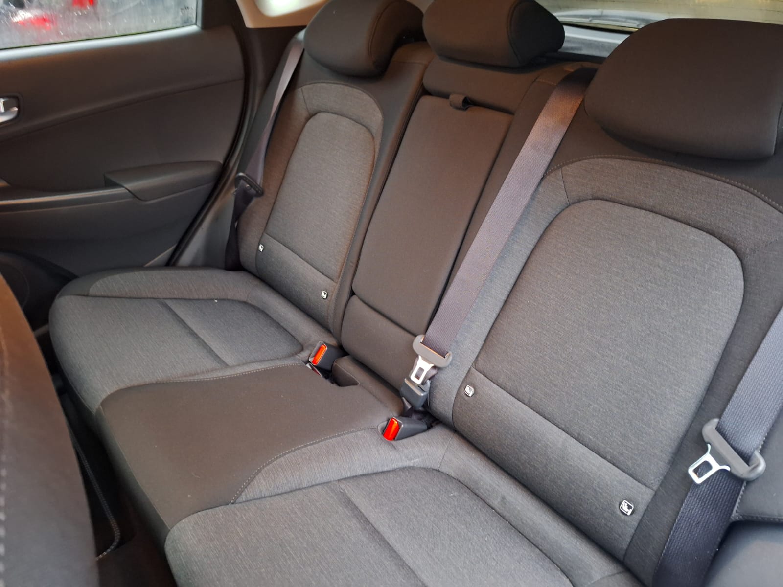 
								HYUNDAI Kona full									