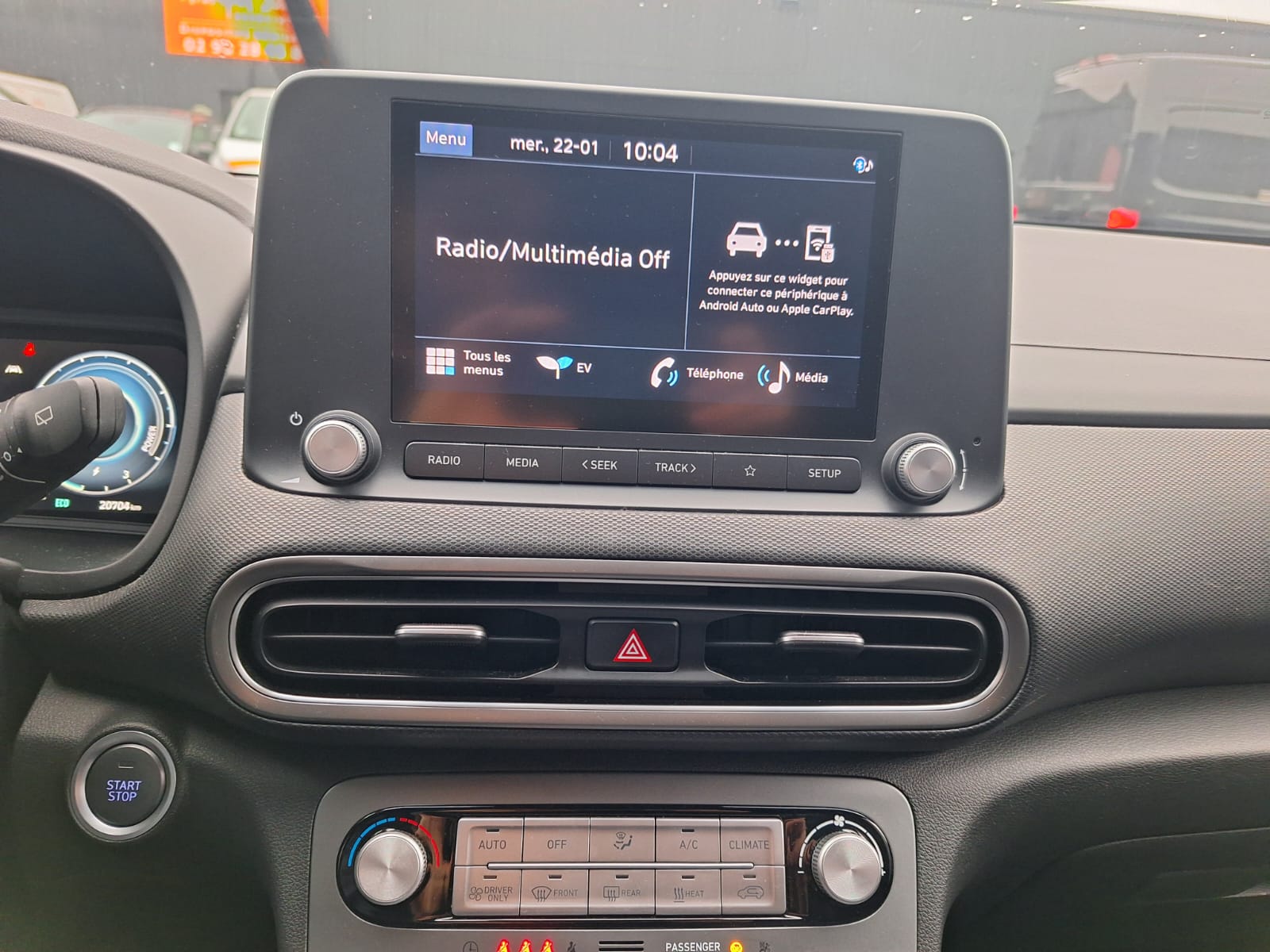 
								HYUNDAI Kona full									