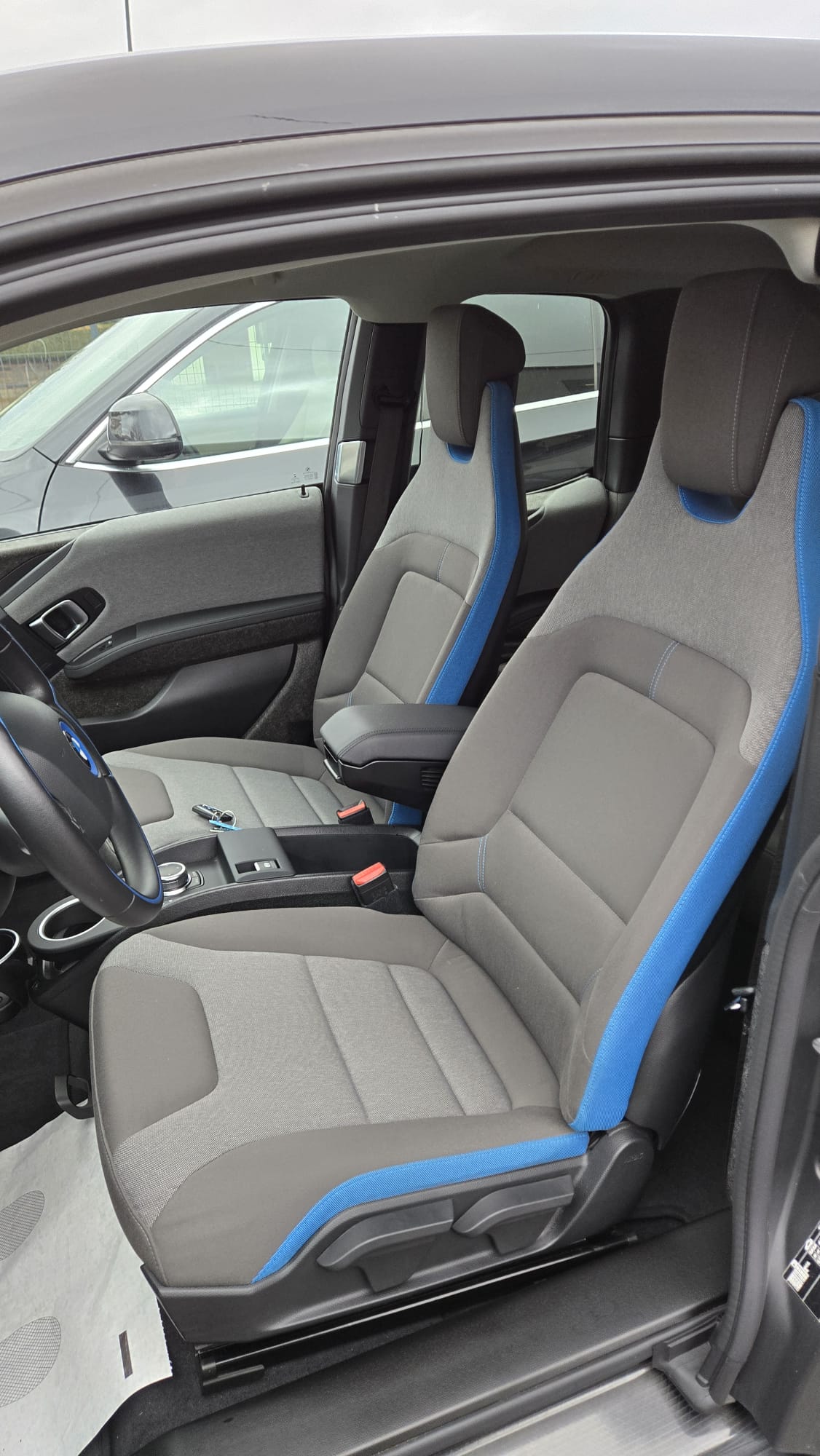 
								BMW i3 phase II 170ch 120Ah Edition WindMill Atelier GPS full									