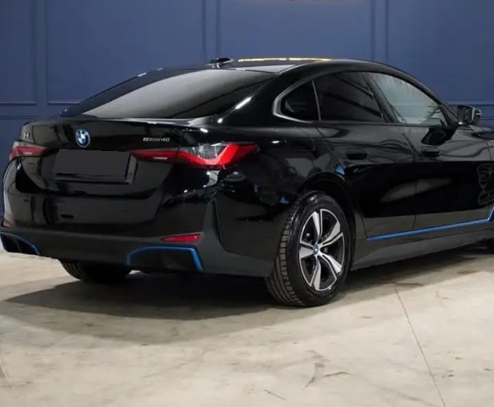 
								BMW i4 EDRIVE40 340 BUSINESS  DESIGN BVA 83.9 KWH full									