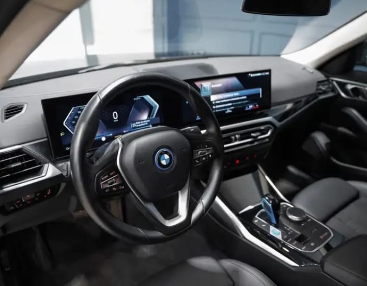 
								BMW i4 EDRIVE40 340 BUSINESS  DESIGN BVA 83.9 KWH full									