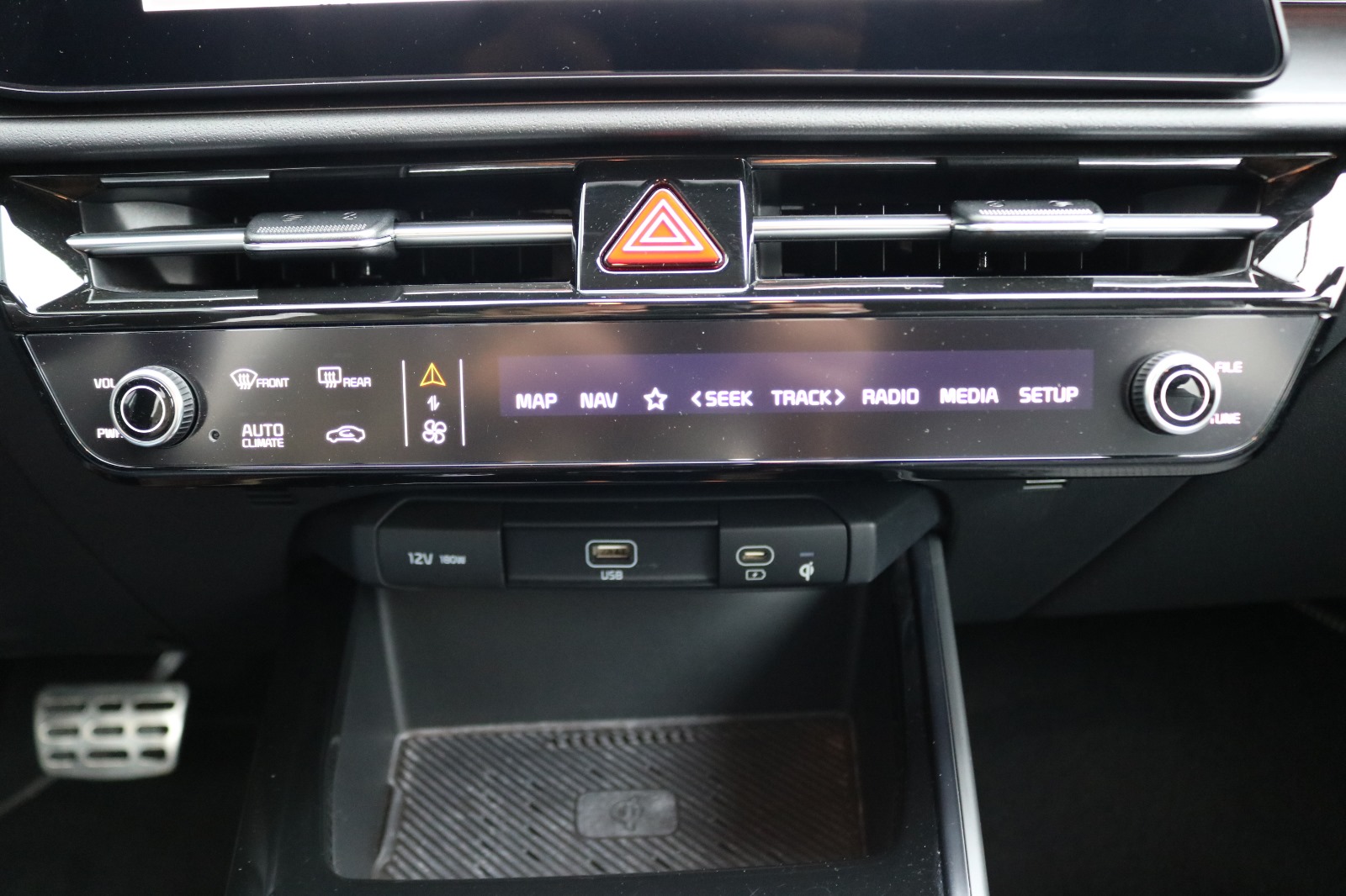 
								KIA NIRO full									