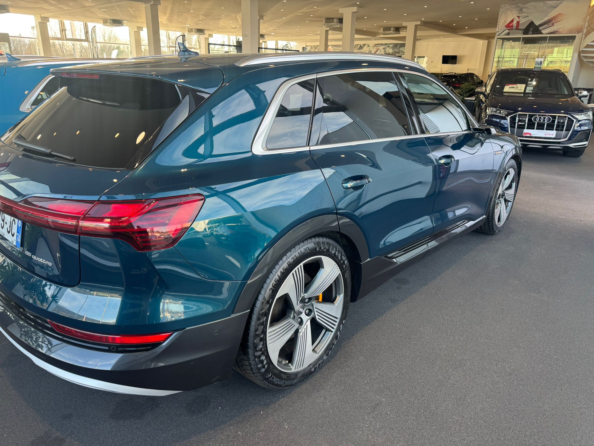
								2021 AUDI E-TRON full									