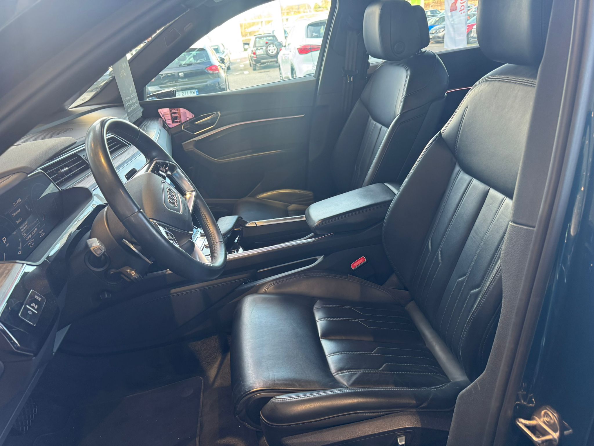 
								2021 AUDI E-TRON full									