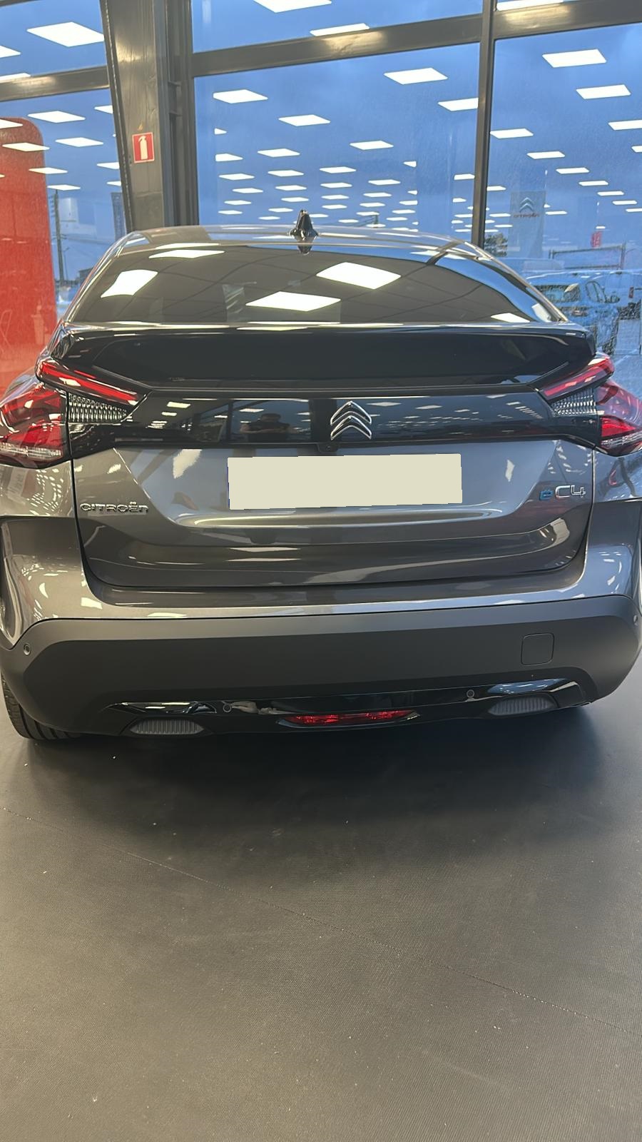 
								CITROEN e-C4 136 ch Automatique Shine Pack full									