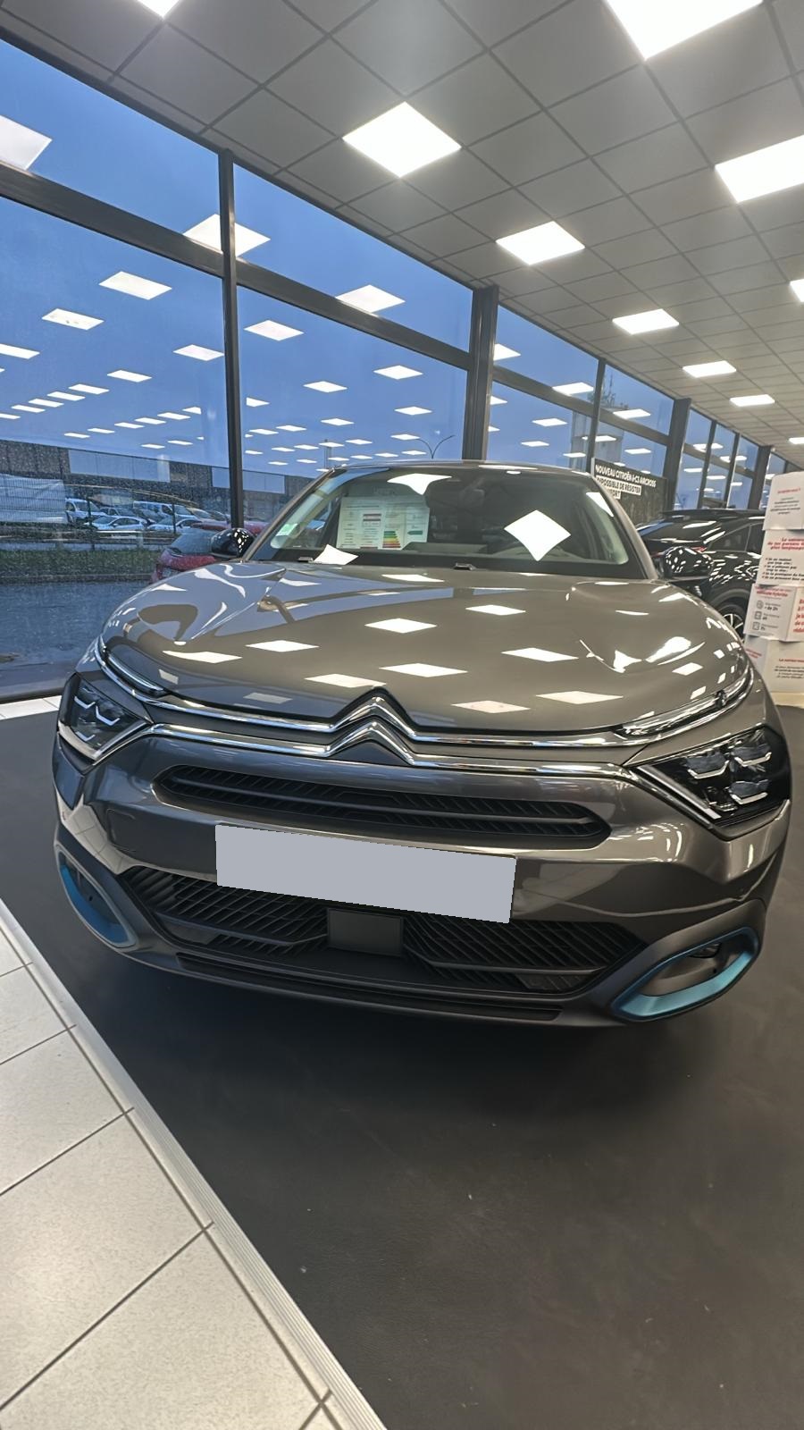 
								CITROEN e-C4 136 ch Automatique Shine Pack full									