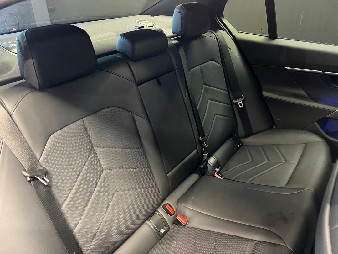 
								BMW I5 (G60) EDRIVE40 340 M SPORT 83.9 KWH full									