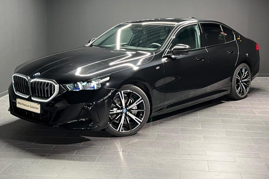 
								BMW I5 (G60) EDRIVE40 340 M SPORT 83.9 KWH full									