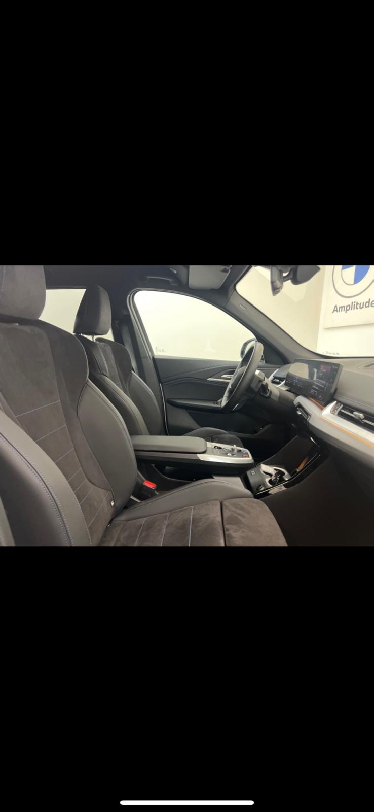 
								BMW IX1 (U11) XDRIVE30 313 M SPORT BVA 66.5 KWH full									