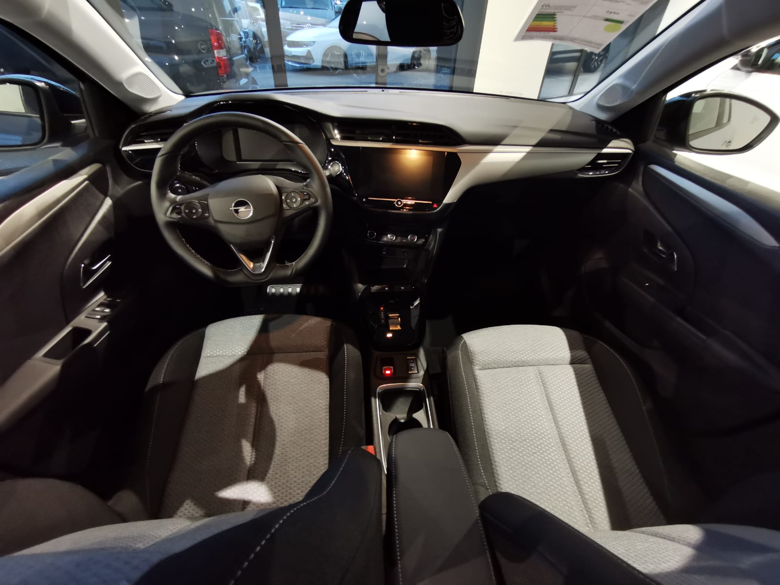 
								Opel Corsa full									