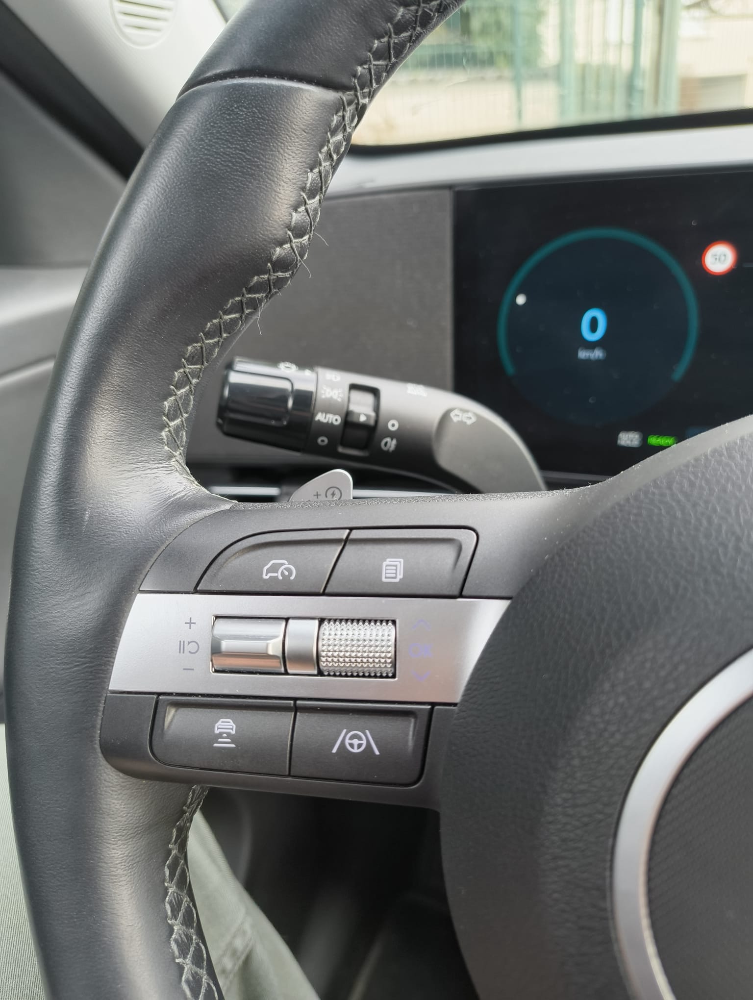
								HYUNDAI KONA II ELECTRIQUE 48 KWH – 156 CREATIVE full									