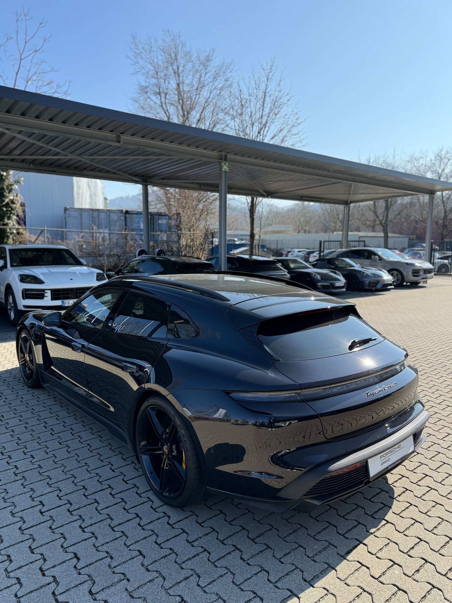 
								Porsche Taycan Turbo S Sport Turismo full									