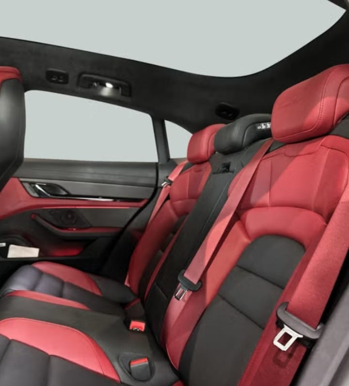 
								Porsche Taycan Turbo S Sport Turismo full									