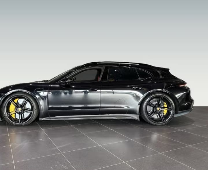 
								Porsche Taycan Turbo S Sport Turismo full									