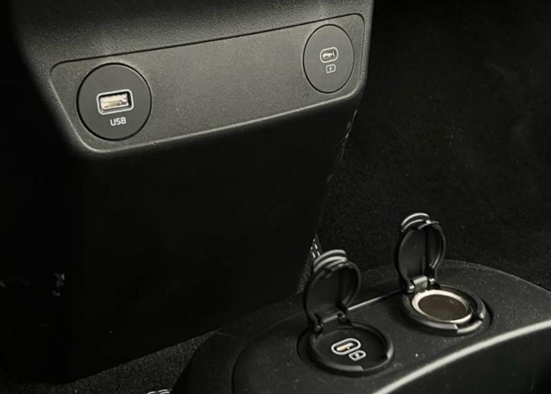 
								KIA EV6 229 AIR ACTIVE 77.4KWH full									