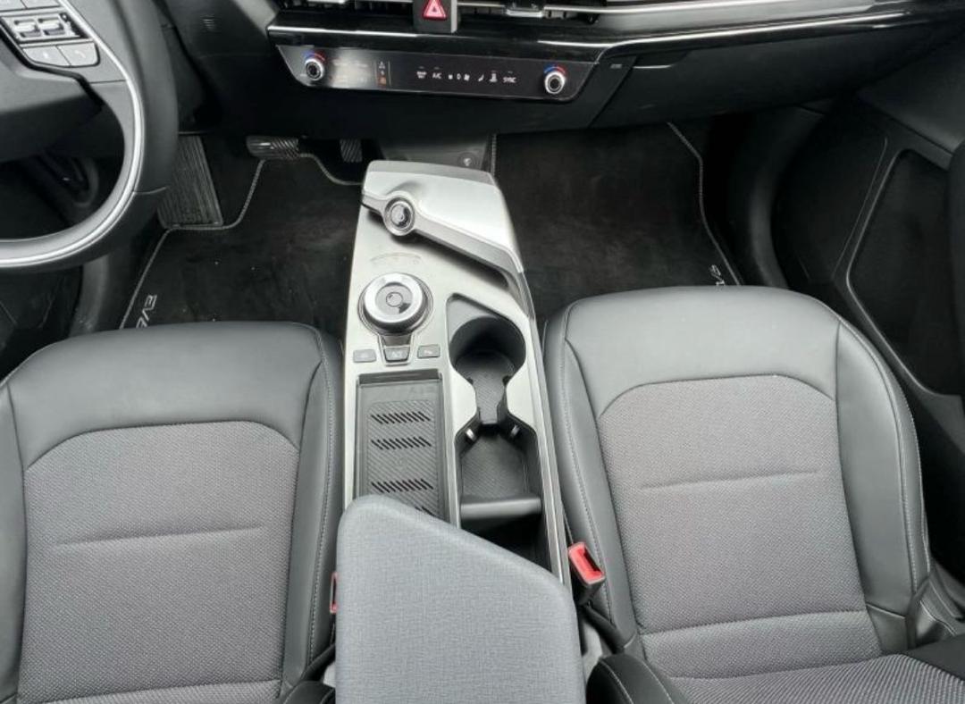 
								KIA EV6 229 AIR ACTIVE 77.4KWH full									