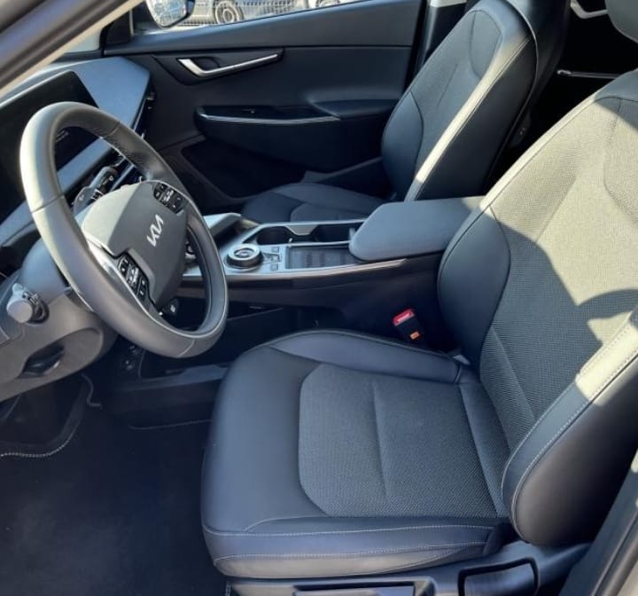 
								KIA EV6 229ch Air Active 2WD full									