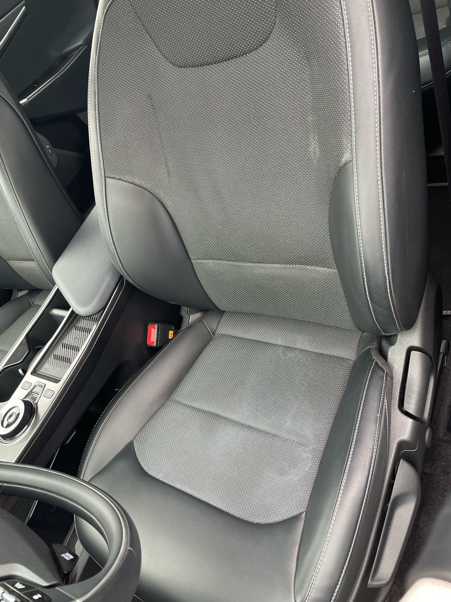 
								KIA EV6 229ch Active 2WD full									