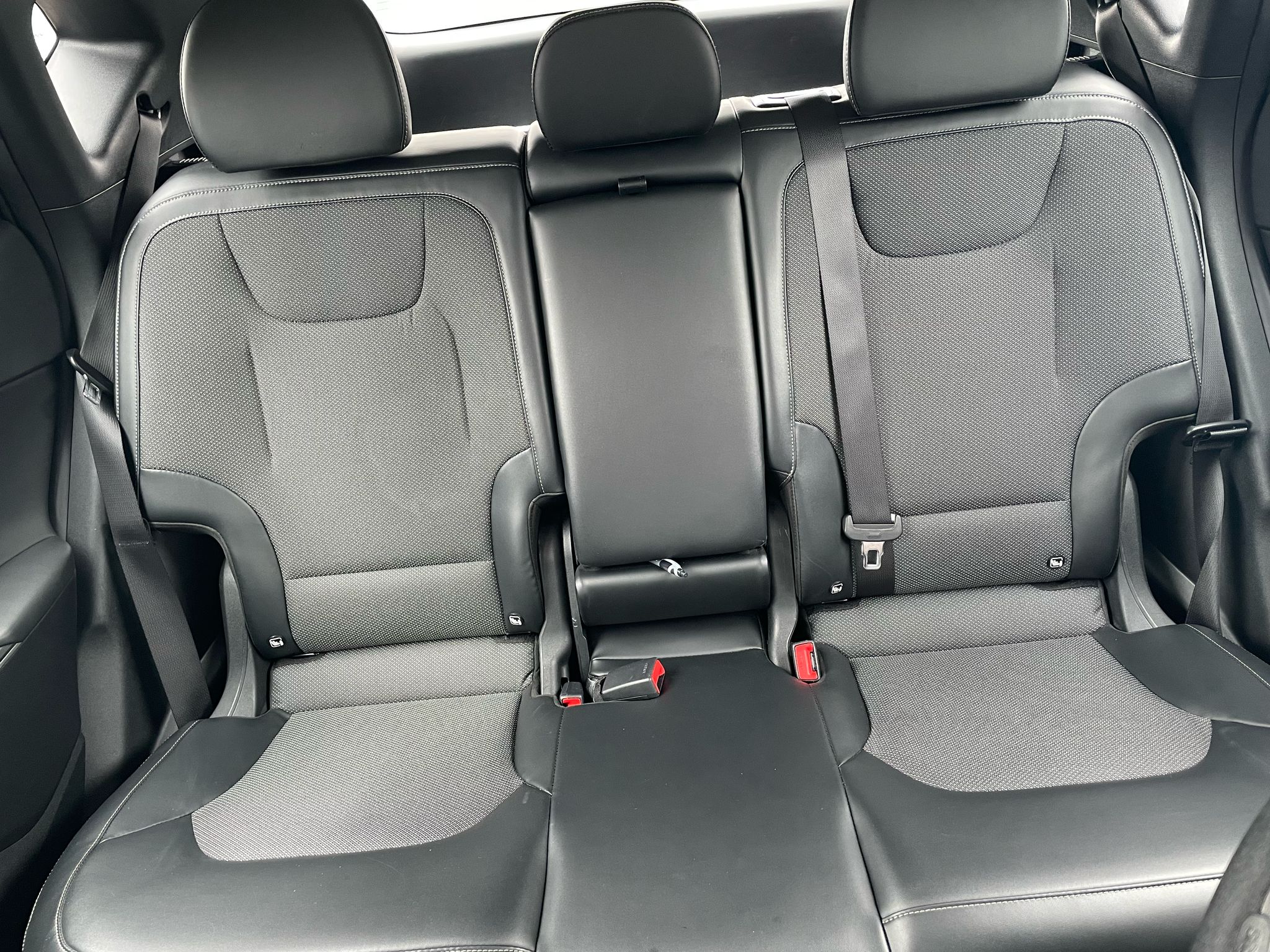 
								KIA EV6 229ch Active 2WD full									