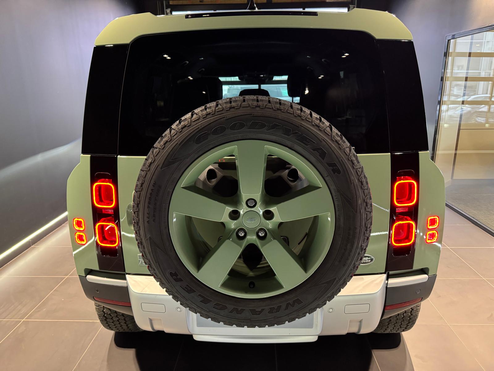 
								LAND ROVER DEFENDER IV 110 P400E PHEV X-DYNAMIC HSE BVA8 full									