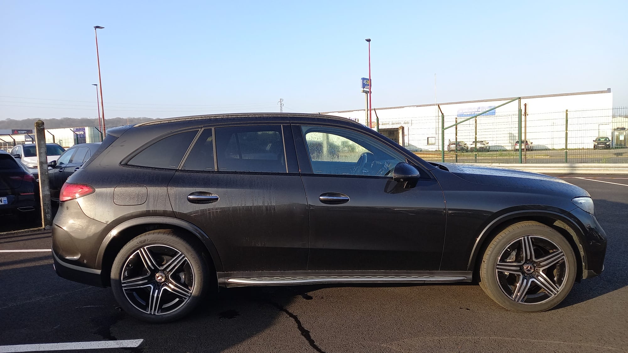 
								MERCEDES GLC II 220 D AMG LINE 4MATIC 9G-TRONIC full									