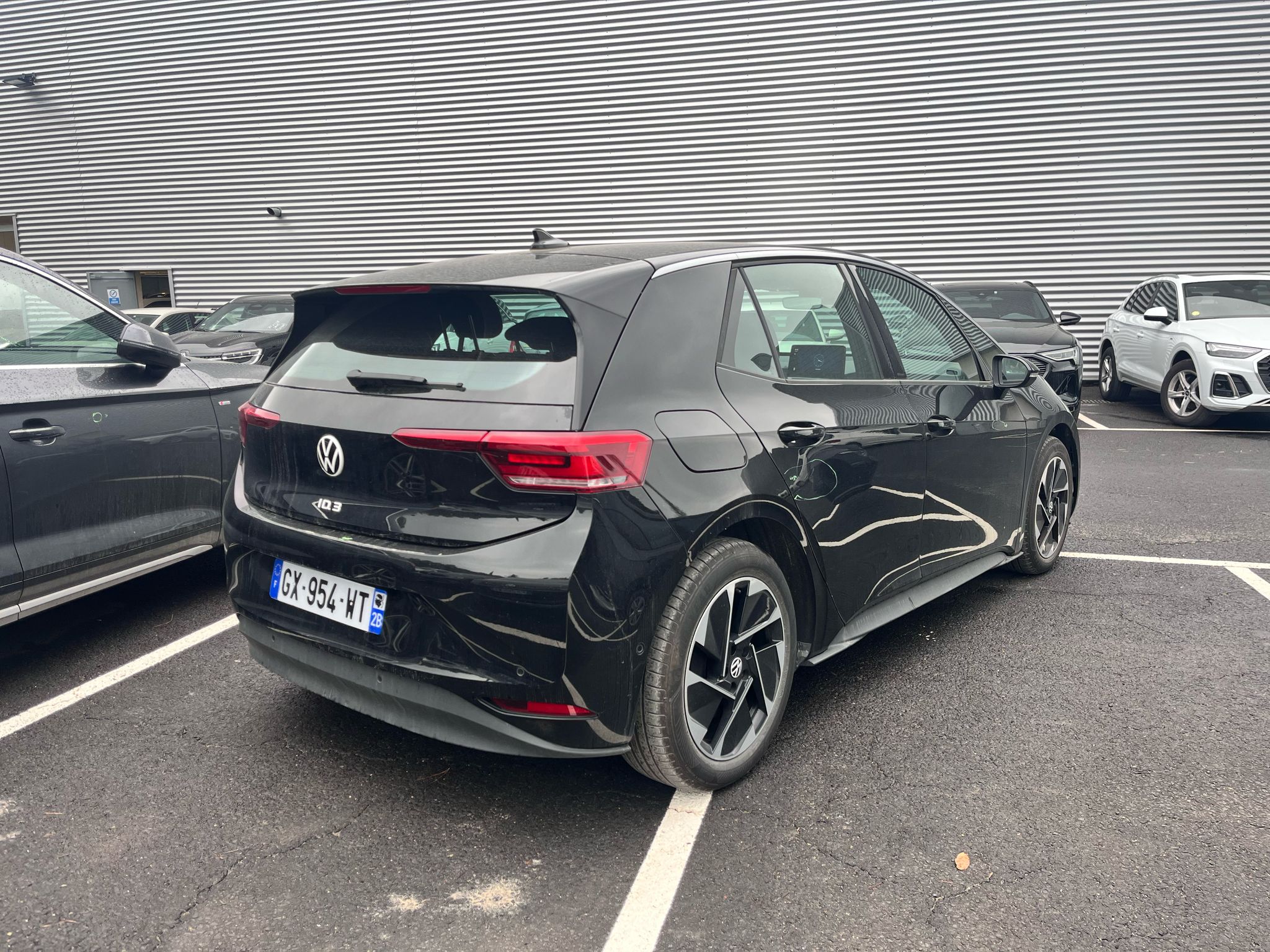 
								VOLKSWAGEN ID.3 204 CH PRO full									