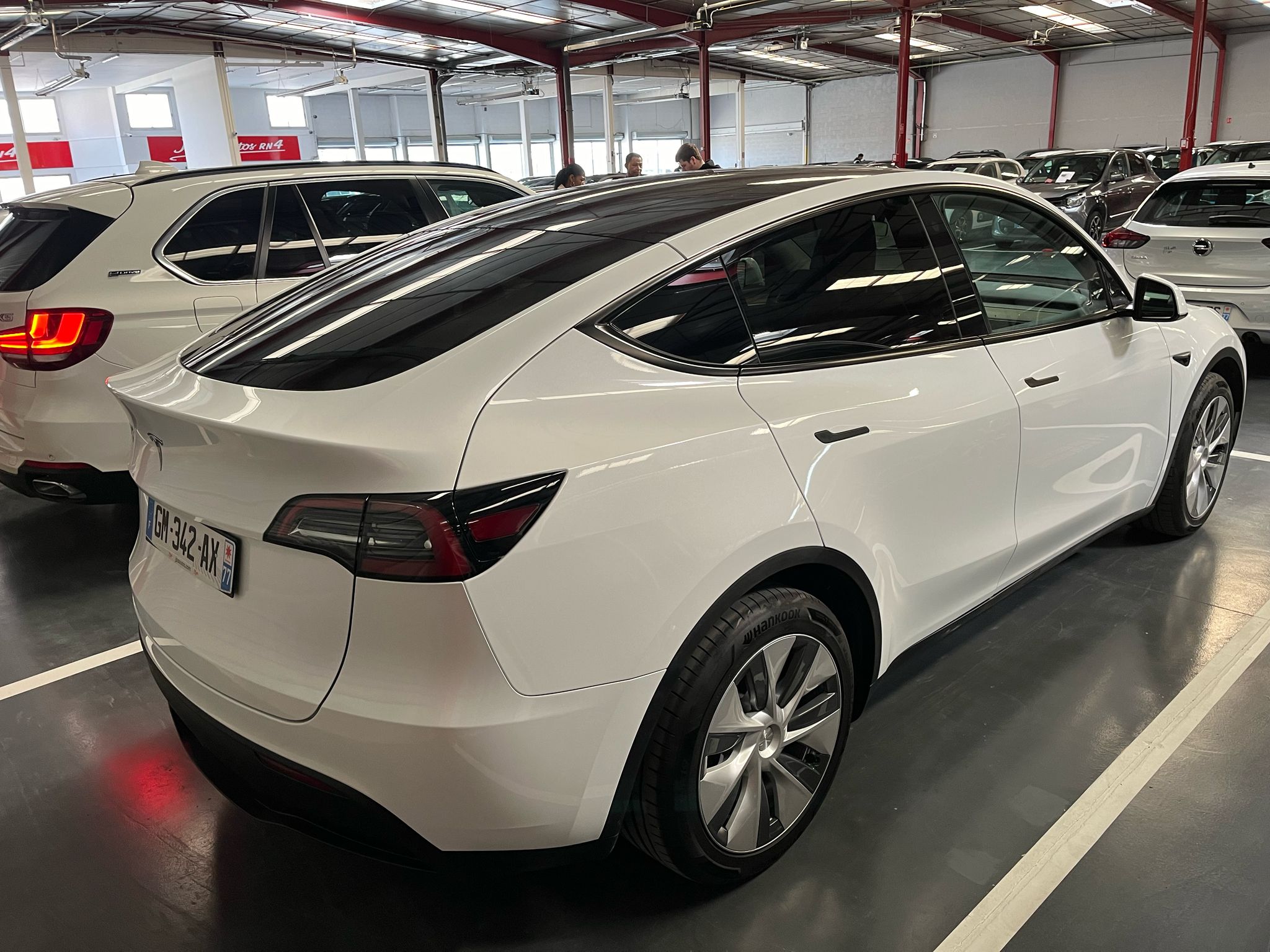 
								TESLA MODEL Y 300 STANDARD RWD 60 KWH 2023 full									